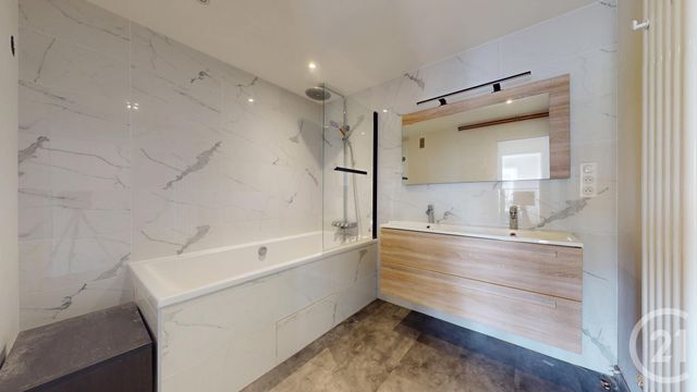 Appartement F4 à vendre - 4 pièces - 75.24 m2 - ST HERBLAIN - 44 - PAYS-DE-LOIRE - Century 21 Longchamp