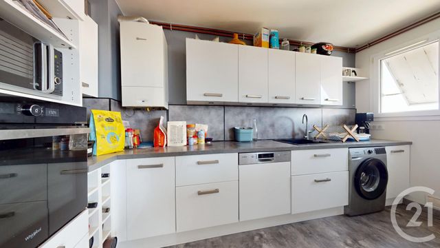 Appartement F4 à vendre - 4 pièces - 75.24 m2 - ST HERBLAIN - 44 - PAYS-DE-LOIRE - Century 21 Longchamp
