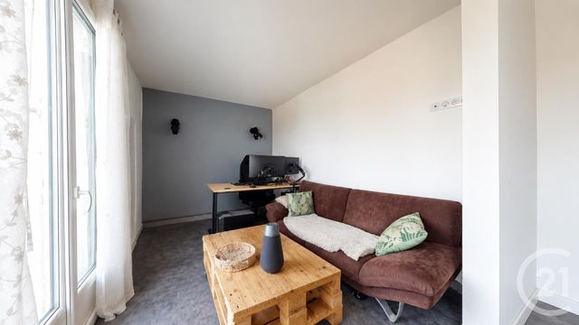 Appartement F4 à vendre - 4 pièces - 75.24 m2 - ST HERBLAIN - 44 - PAYS-DE-LOIRE - Century 21 Longchamp