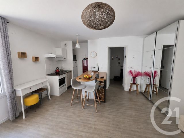 Appartement F1 à vendre - 1 pièce - 35.74 m2 - ST HERBLAIN - 44 - PAYS-DE-LOIRE - Century 21 Longchamp