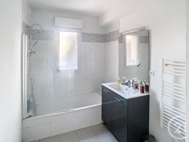 Appartement F3 à louer - 3 pièces - 63.8 m2 - NANTES - 44 - PAYS-DE-LOIRE - Century 21 Longchamp