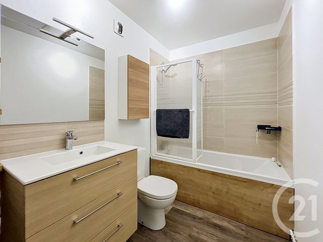 Appartement F4 à louer - 4 pièces - 83.59 m2 - NANTES - 44 - PAYS-DE-LOIRE - Century 21 Longchamp