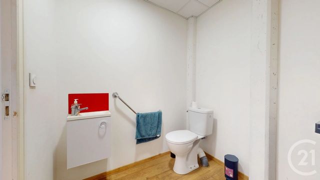 Appartement Local à louer - 2 pièces - 110.0 m2 - NANTES - 44 - PAYS-DE-LOIRE - Century 21 Longchamp