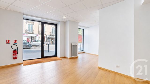 Appartement Local à louer - 2 pièces - 110.0 m2 - NANTES - 44 - PAYS-DE-LOIRE - Century 21 Longchamp