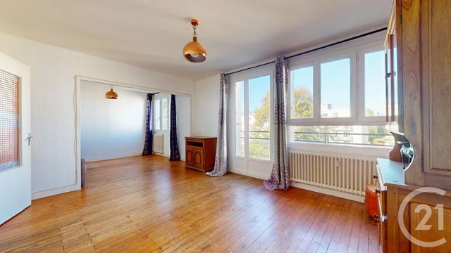 Appartement T4 à vendre - 4 pièces - 74.0 m2 - NANTES - 44 - PAYS-DE-LOIRE - Century 21 Longchamp