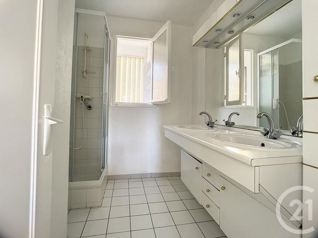 Appartement F4 à louer - 4 pièces - 72.0 m2 - NANTES - 44 - PAYS-DE-LOIRE - Century 21 Longchamp