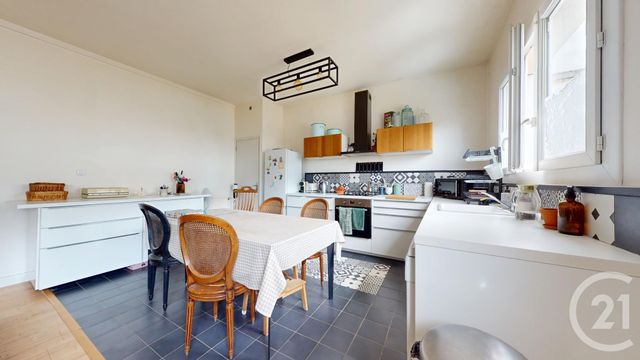 Appartement F5 à vendre - 5 pièces - 95.02 m2 - NANTES - 44 - PAYS-DE-LOIRE - Century 21 Longchamp