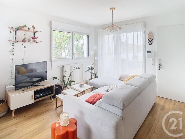 Appartement T3 à louer - 3 pièces - 61.97 m2 - NANTES - 44 - PAYS-DE-LOIRE - Century 21 Longchamp