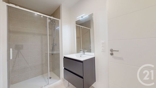 Appartement F5 à vendre - 5 pièces - 108.61 m2 - ST HERBLAIN - 44 - PAYS-DE-LOIRE - Century 21 Longchamp