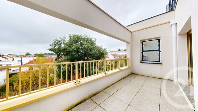 Appartement F5 à vendre - 5 pièces - 108.61 m2 - ST HERBLAIN - 44 - PAYS-DE-LOIRE - Century 21 Longchamp