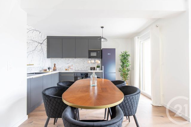 Appartement F5 à vendre - 5 pièces - 108.61 m2 - ST HERBLAIN - 44 - PAYS-DE-LOIRE - Century 21 Longchamp