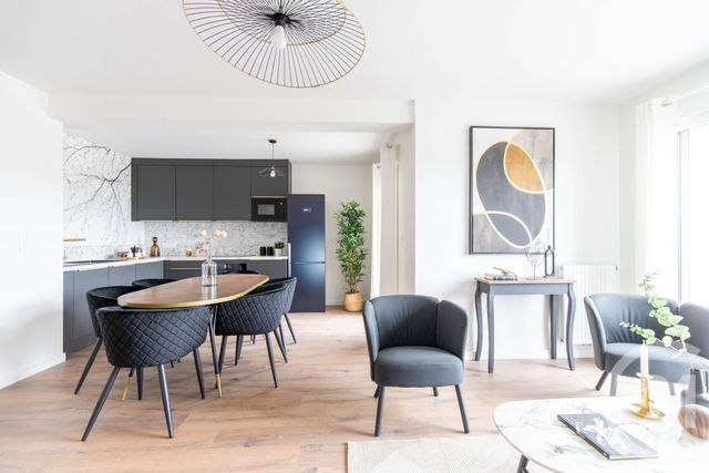 Appartement F5 à vendre - 5 pièces - 108.61 m2 - ST HERBLAIN - 44 - PAYS-DE-LOIRE - Century 21 Longchamp